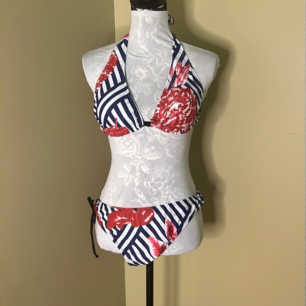 Cupshe tropical adjustable String bikini
